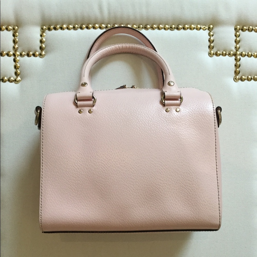 ⭐️HOST PICK⭐️🎀 Kate Spade Pastel Leather Purse🎀 - Picture 4 of 8